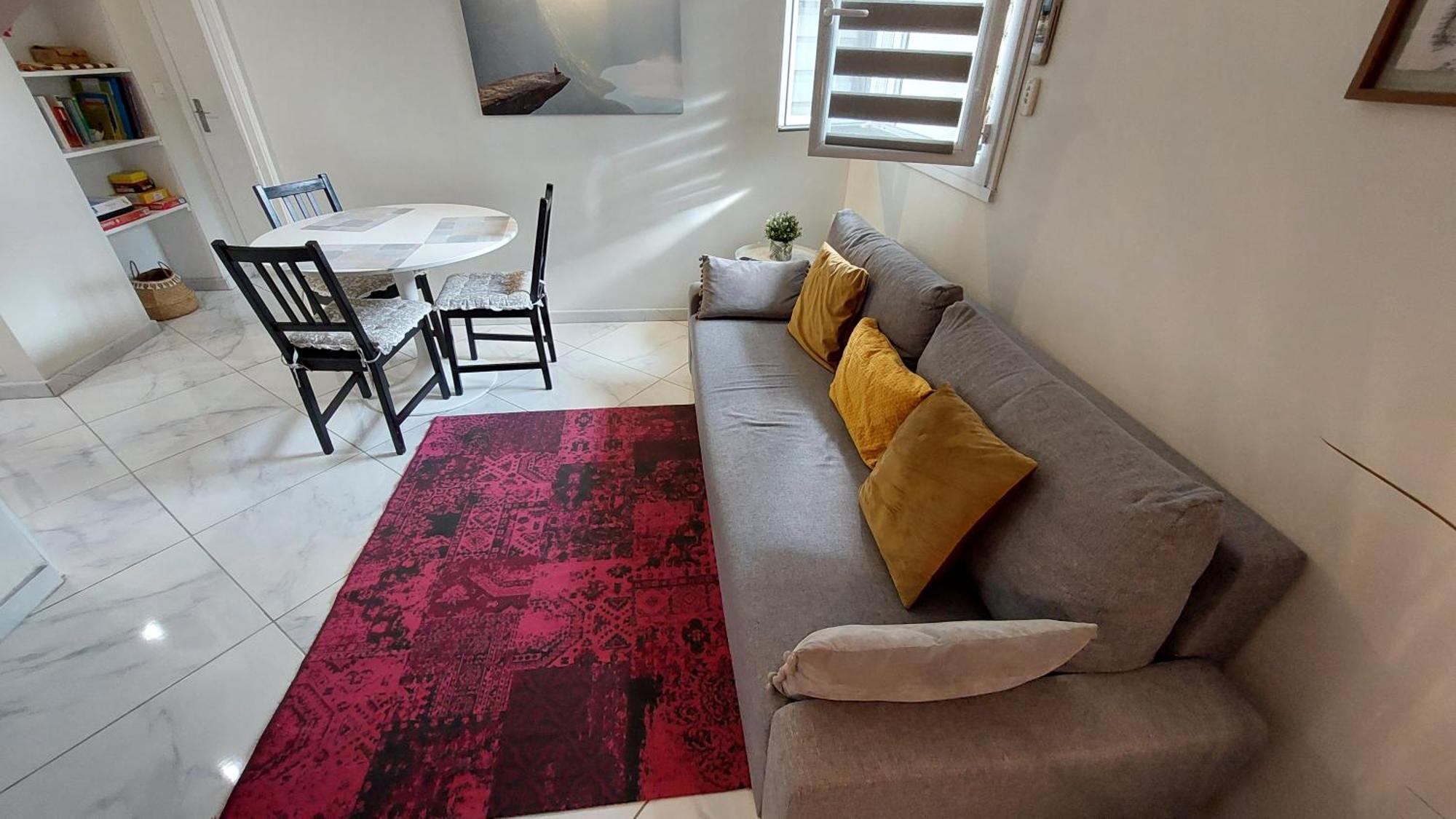 logement tout près du centre avec grand garage gratuit Nîmes Extérieur photo