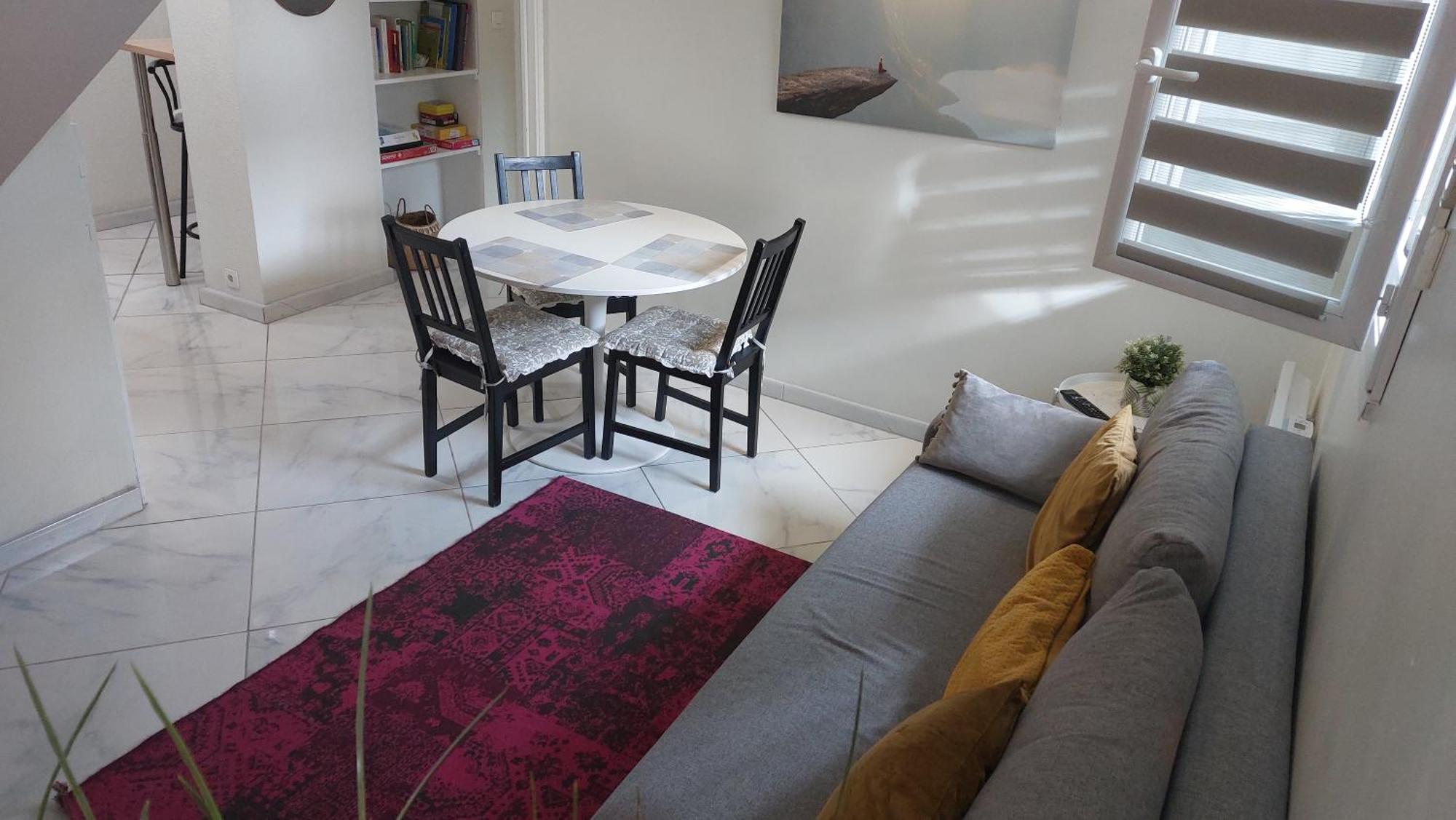 logement tout près du centre avec grand garage gratuit Nîmes Extérieur photo